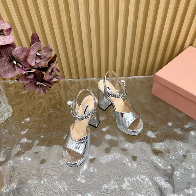 Miu Miu Sandals Casual 9572