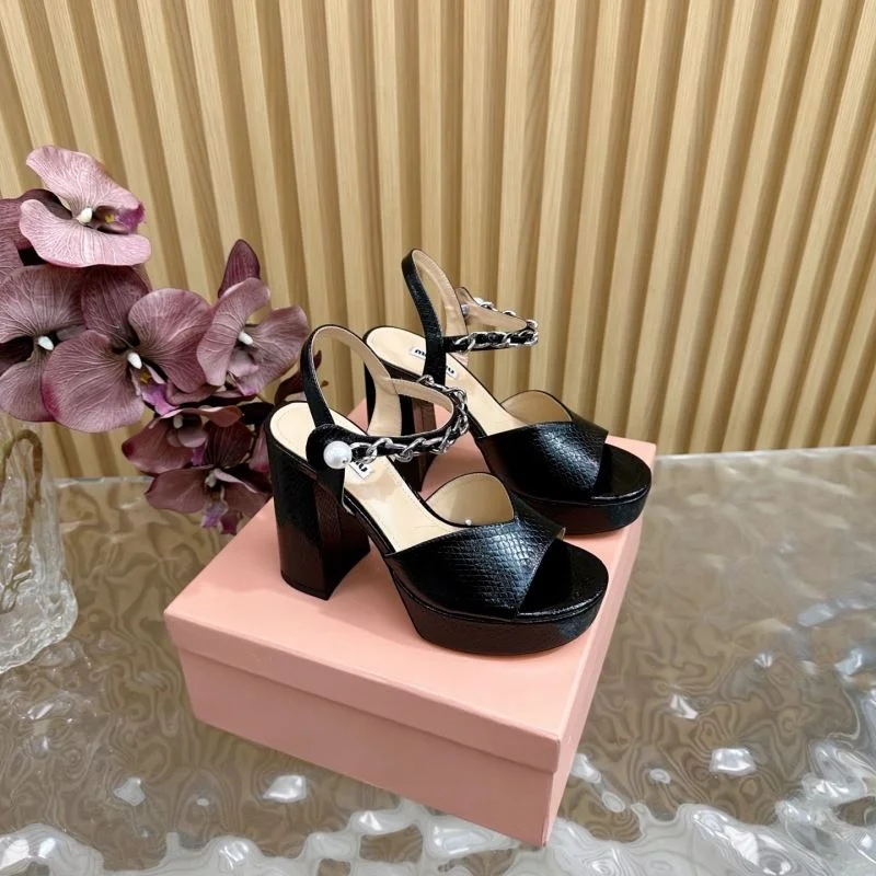 Miu Miu Sandals Effortless 9556