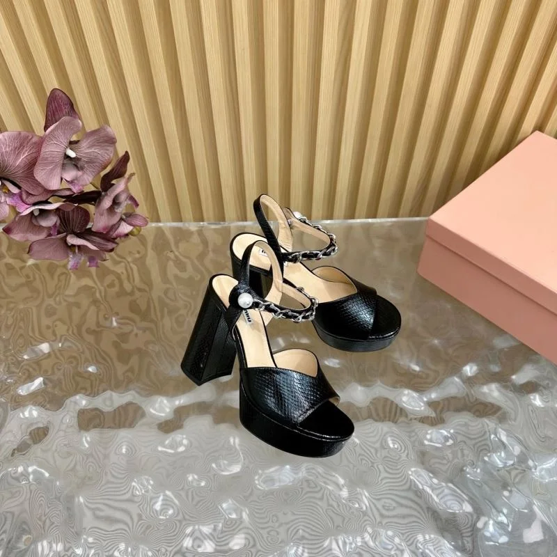 Miu Miu Sandals Effortless 9556