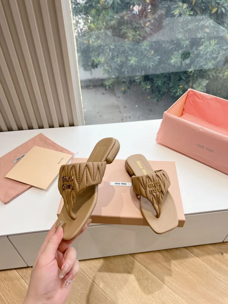 Stylish Miu Miu Sandals 9573