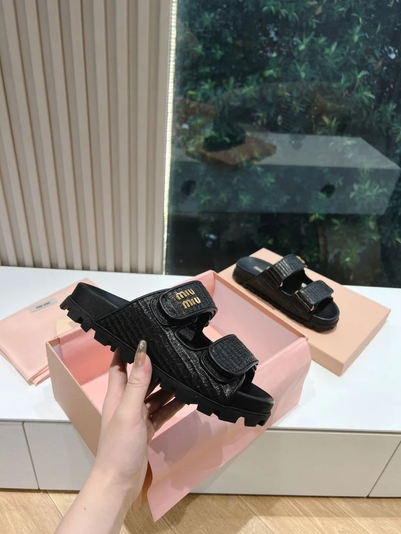 Miu Miu Sandals Lightweight 9566
