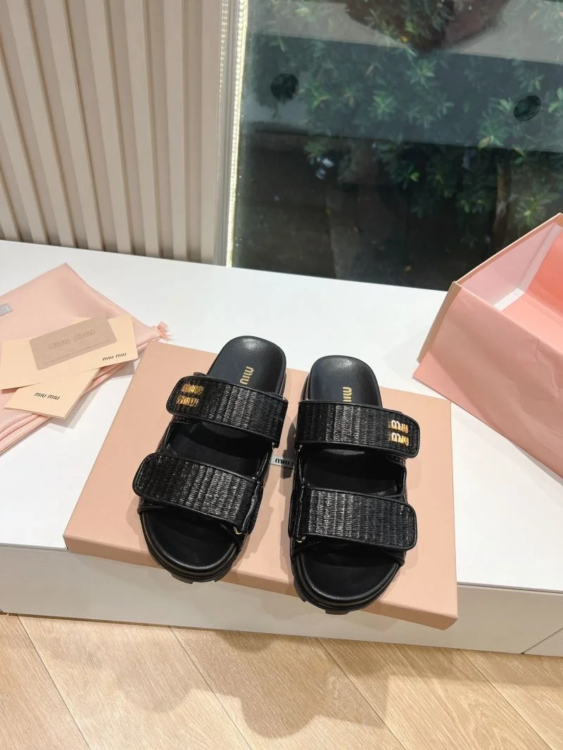 Miu Miu Sandals Lightweight 9566