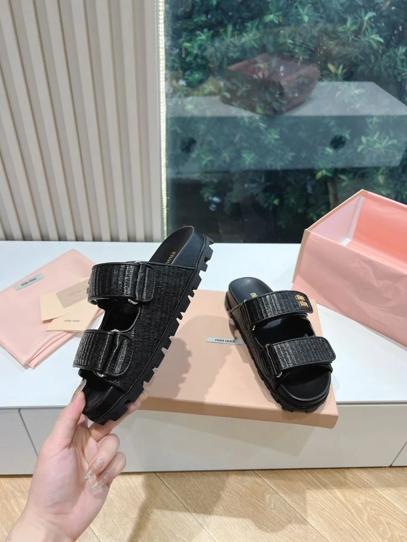 Miu Miu Sandals Lightweight 9566