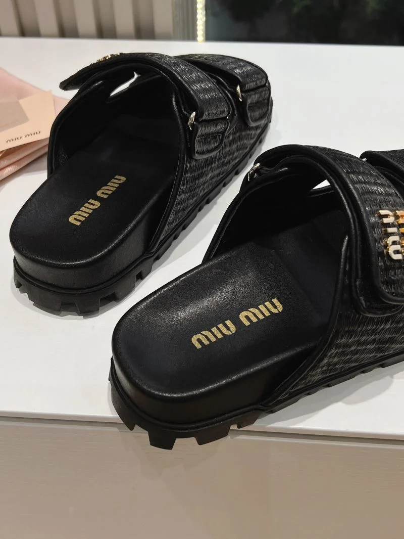 Miu Miu Sandals Lightweight 9566