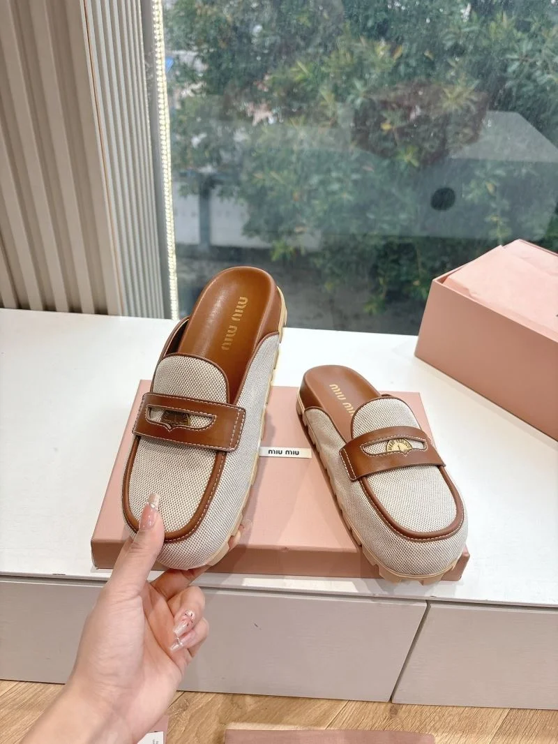 Miu Miu Sandals EyeCatching 9545
