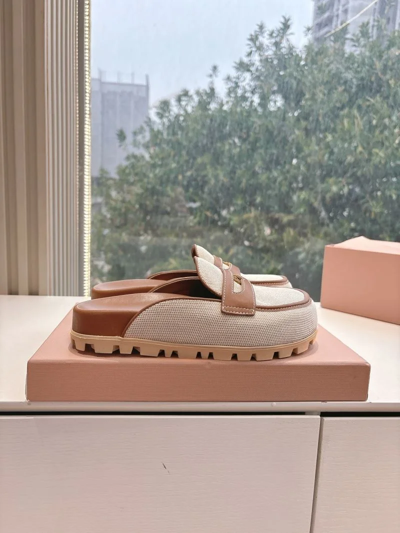 Miu Miu Sandals EyeCatching 9545