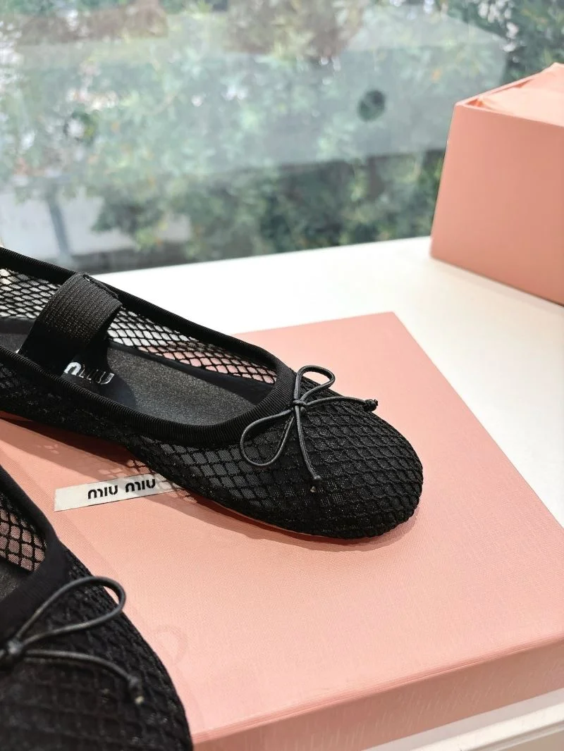 Miu Miu Sandals Lightweight 9527