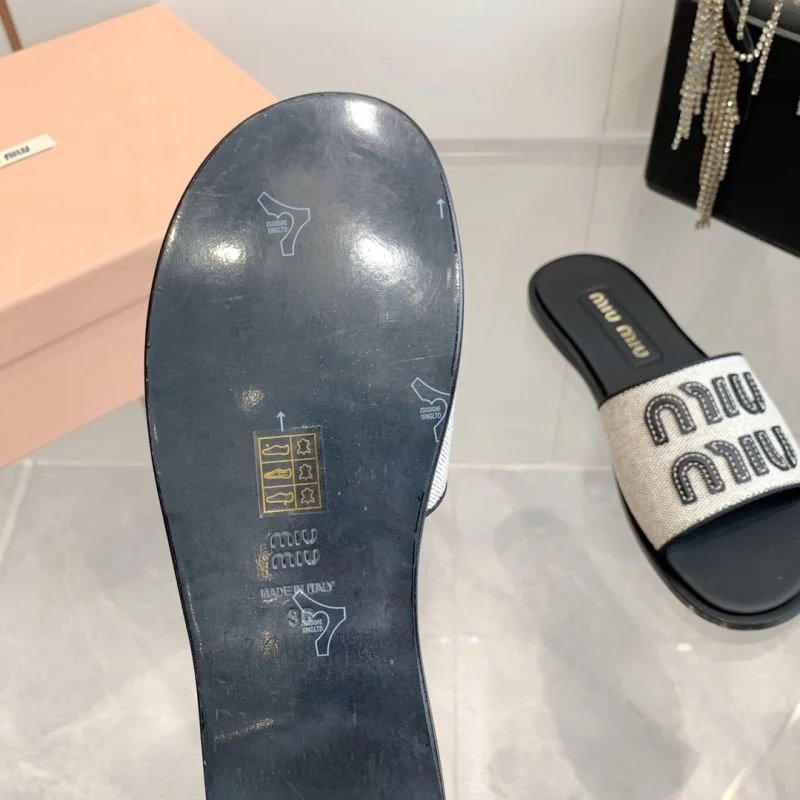 UrbanStyle Miu Miu Sandals 9526