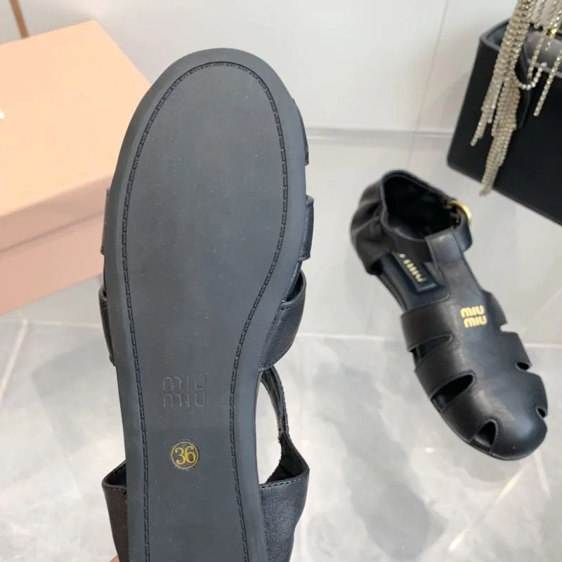 Miu Miu Sandals Comfortable 9532