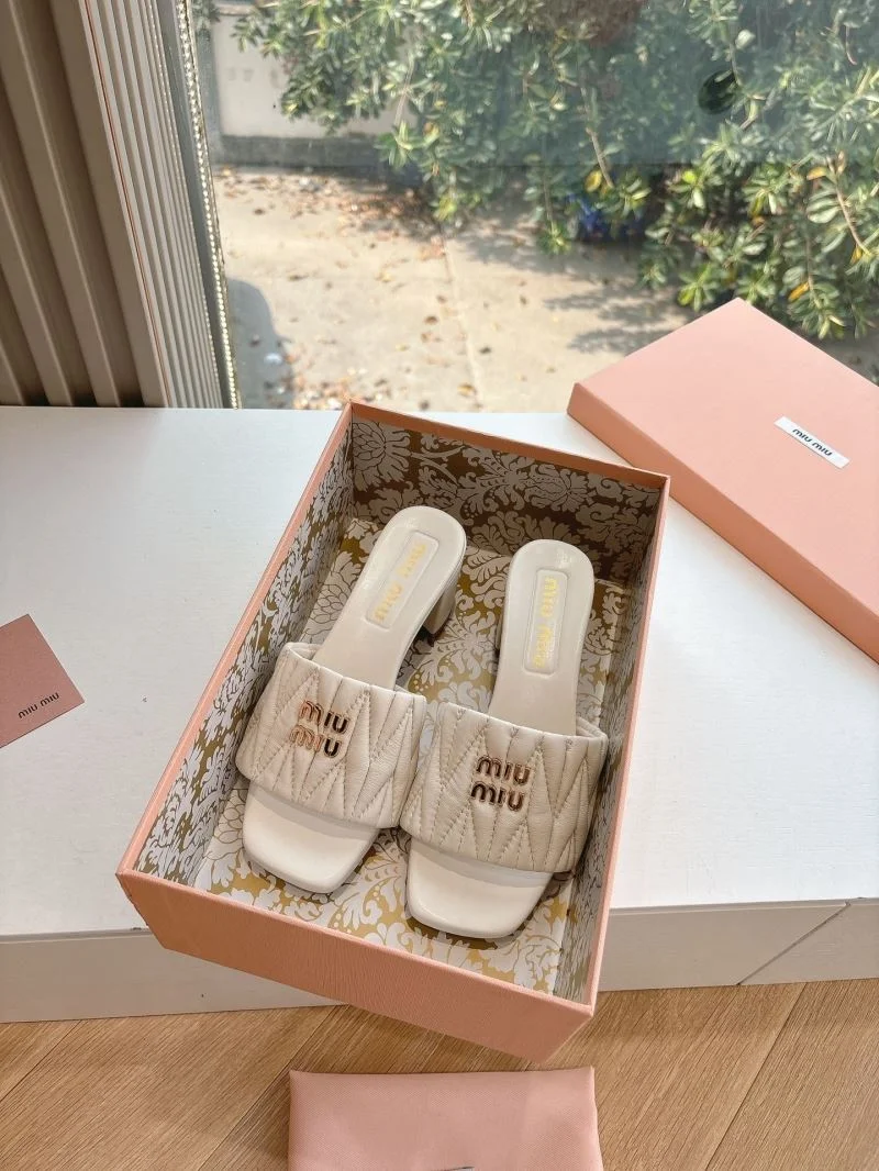 Miu Miu Sandals RelaxedFit 9533