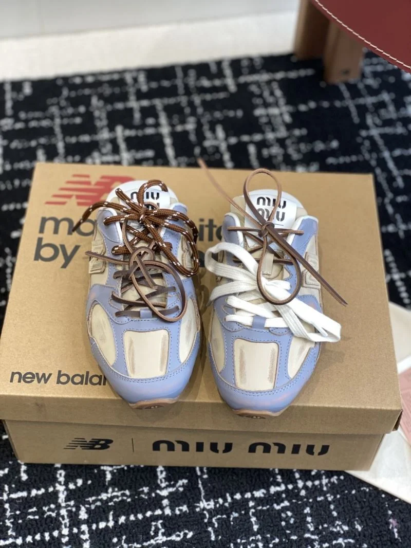 Miu Miu Sandals Elegant 9510