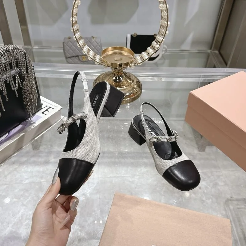 Vibrant Miu Miu Sandals 9516