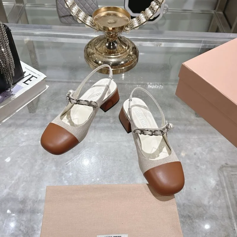 Miu Miu Sandals WellDesigned 9564