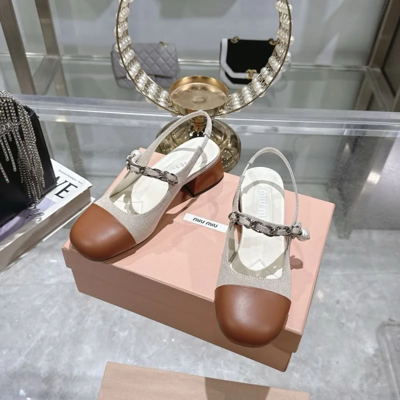 Miu Miu Sandals WellDesigned 9564