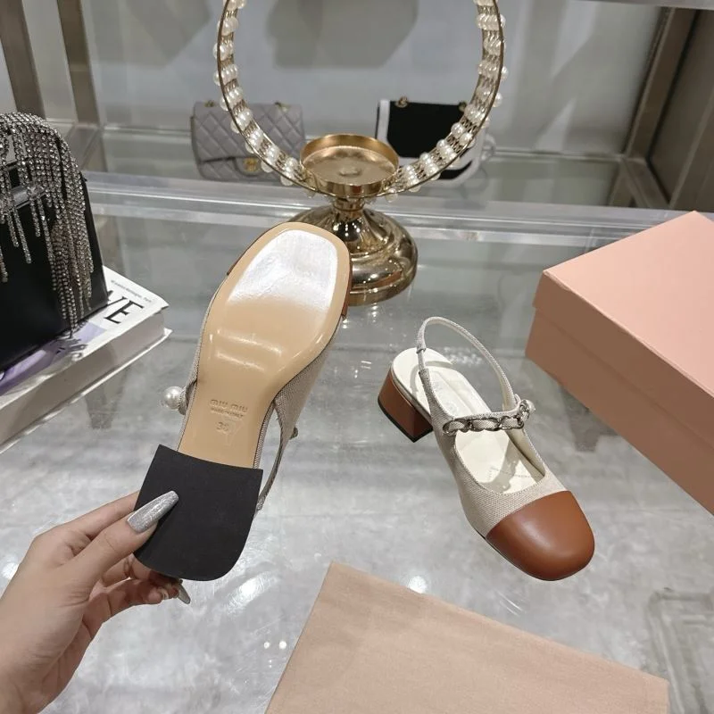 Miu Miu Sandals WellDesigned 9564
