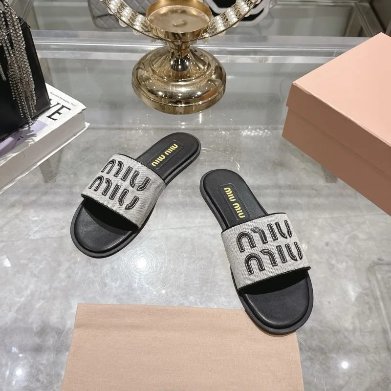 WellDesigned Miu Miu Sandals 9550