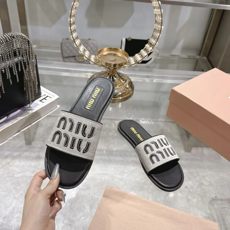 WellDesigned Miu Miu Sandals 9550