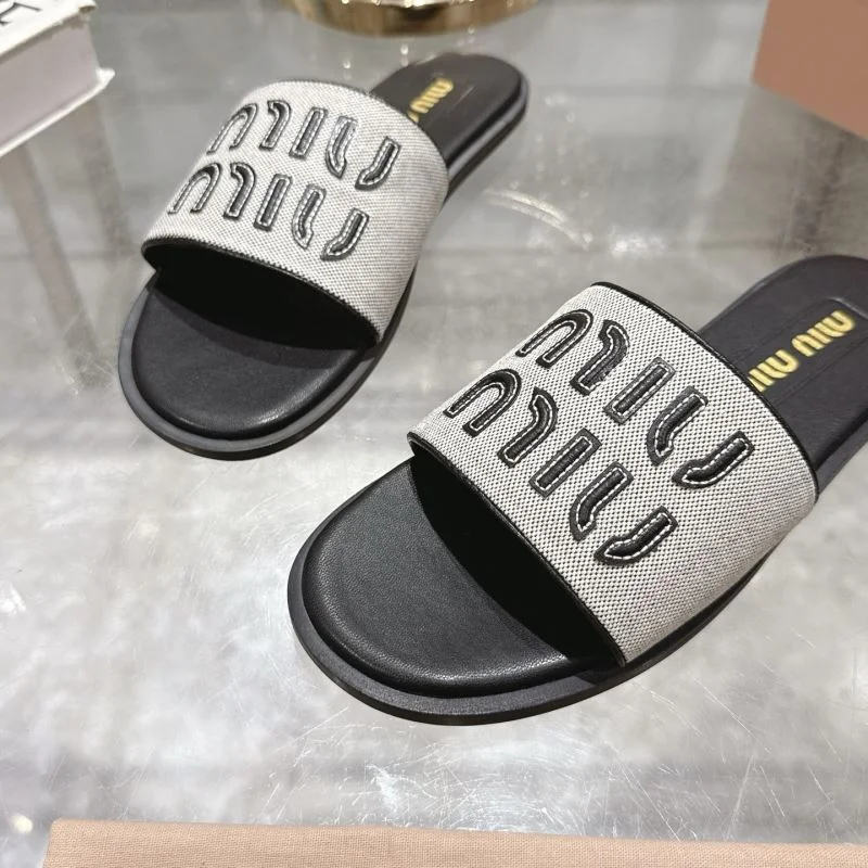 WellDesigned Miu Miu Sandals 9550