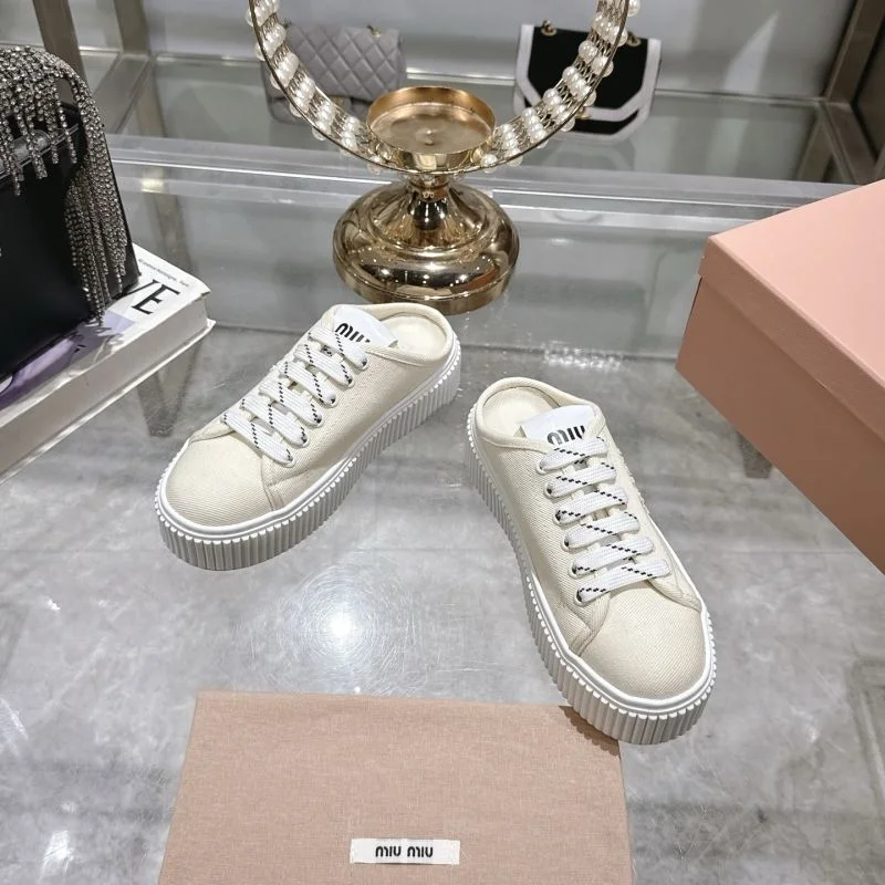 Cozy Miu Miu Sandals 9506
