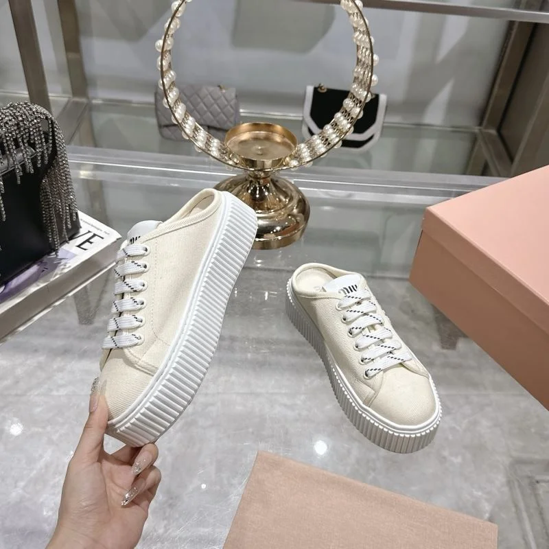 Cozy Miu Miu Sandals 9506