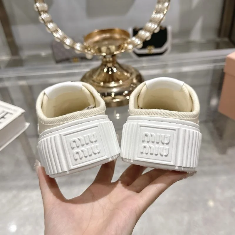 Cozy Miu Miu Sandals 9506