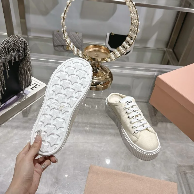 Cozy Miu Miu Sandals 9506