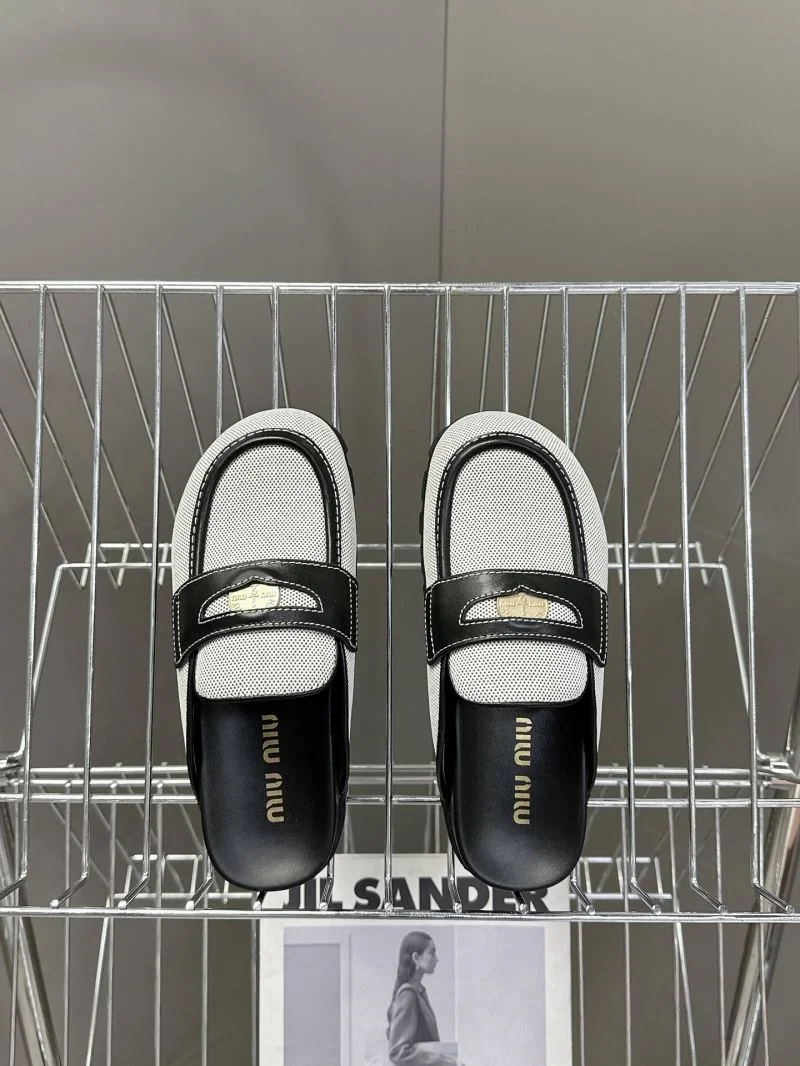 Chic Miu Miu Sandals 9508