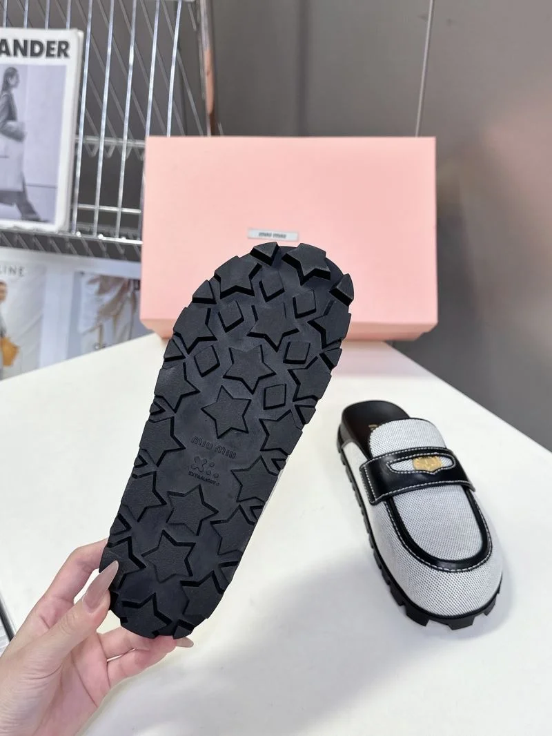Chic Miu Miu Sandals 9508