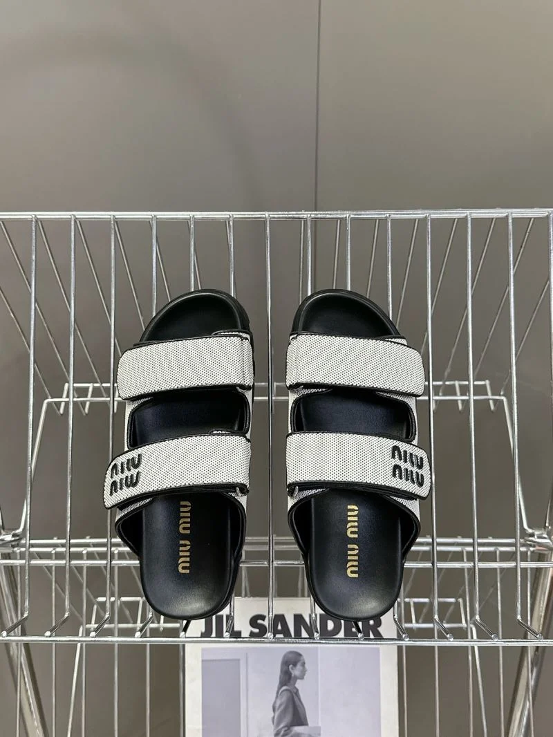 Miu Miu Sandals Unisex 9495