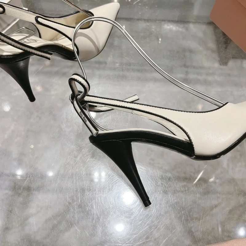 Miu Miu Sandals UrbanStyle 9524