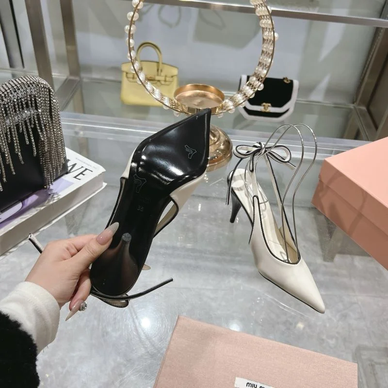 Miu Miu Sandals UrbanStyle 9524