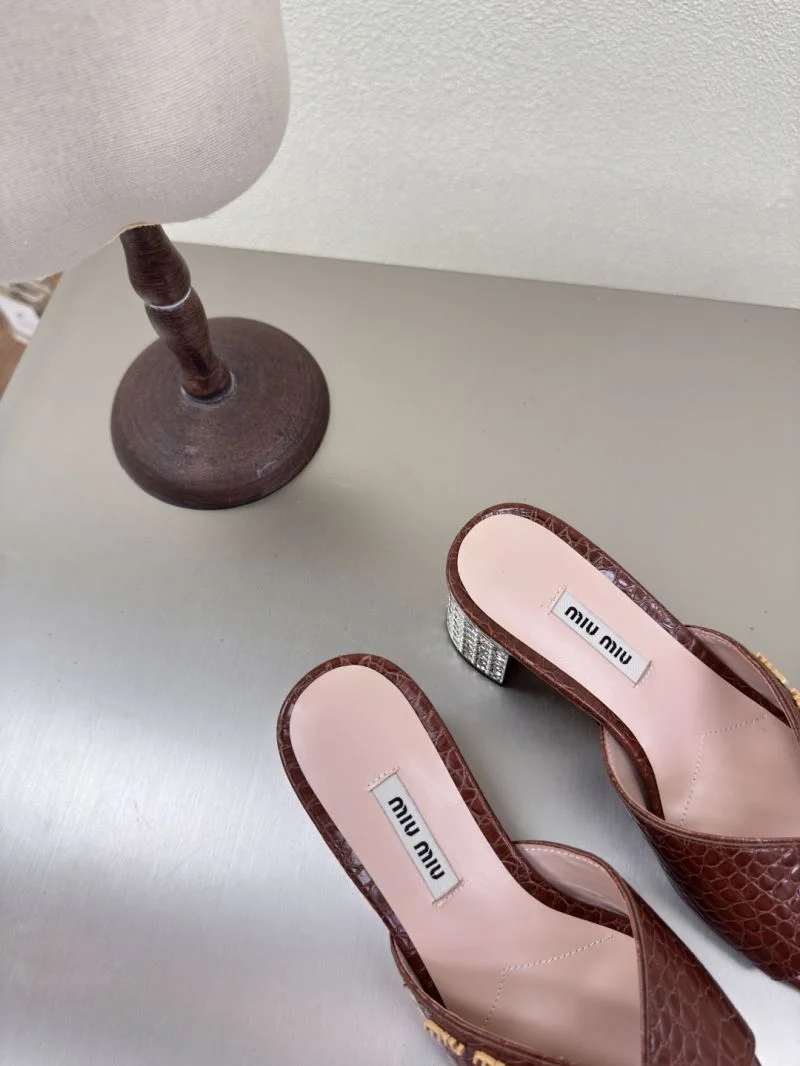 Trendsetting Miu Miu Sandals 9541
