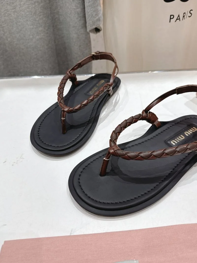 Miu Miu Sandals Trendy 9511