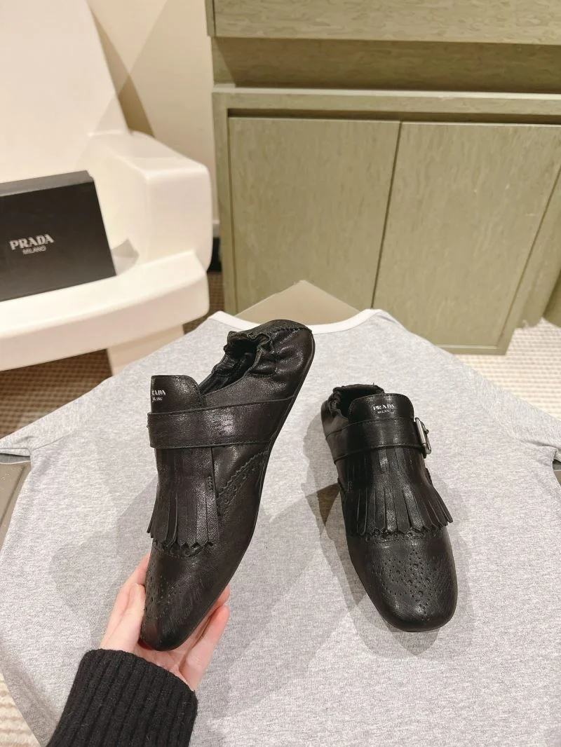 MoistureWicking Miu Miu Sandals 15511