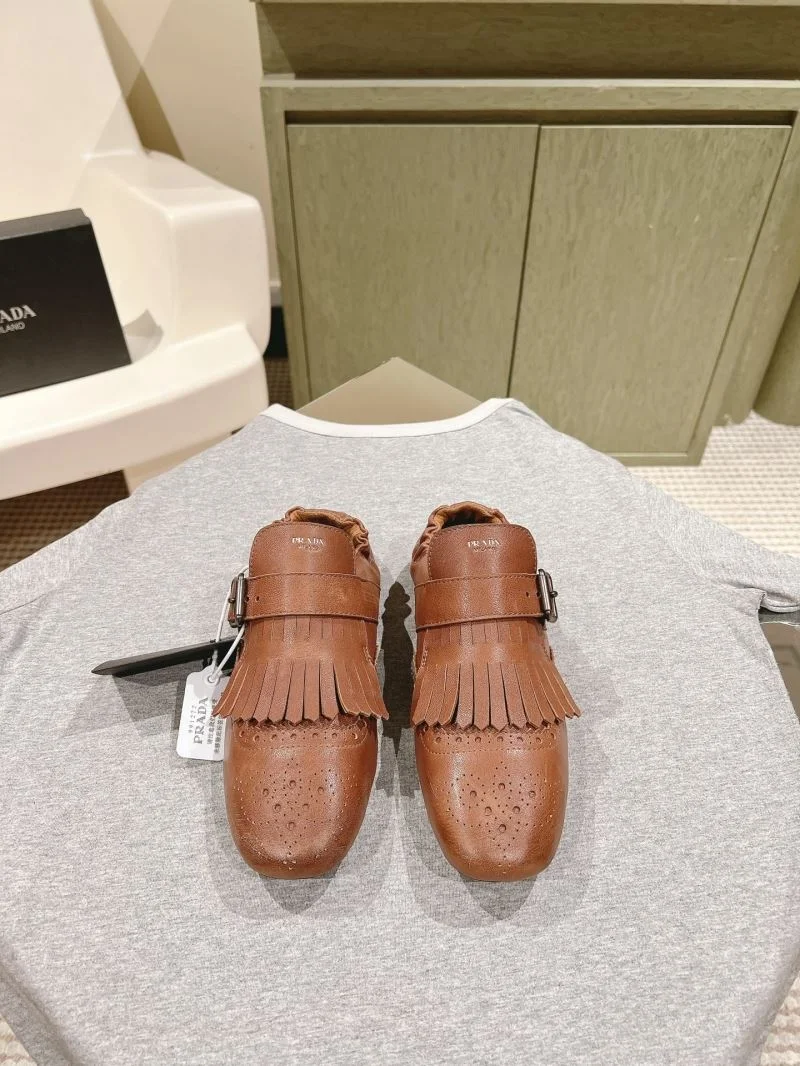 Miu Miu Sandals Minimalist 15482