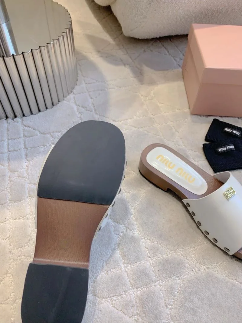 Trendy Miu Miu Sandals 15476