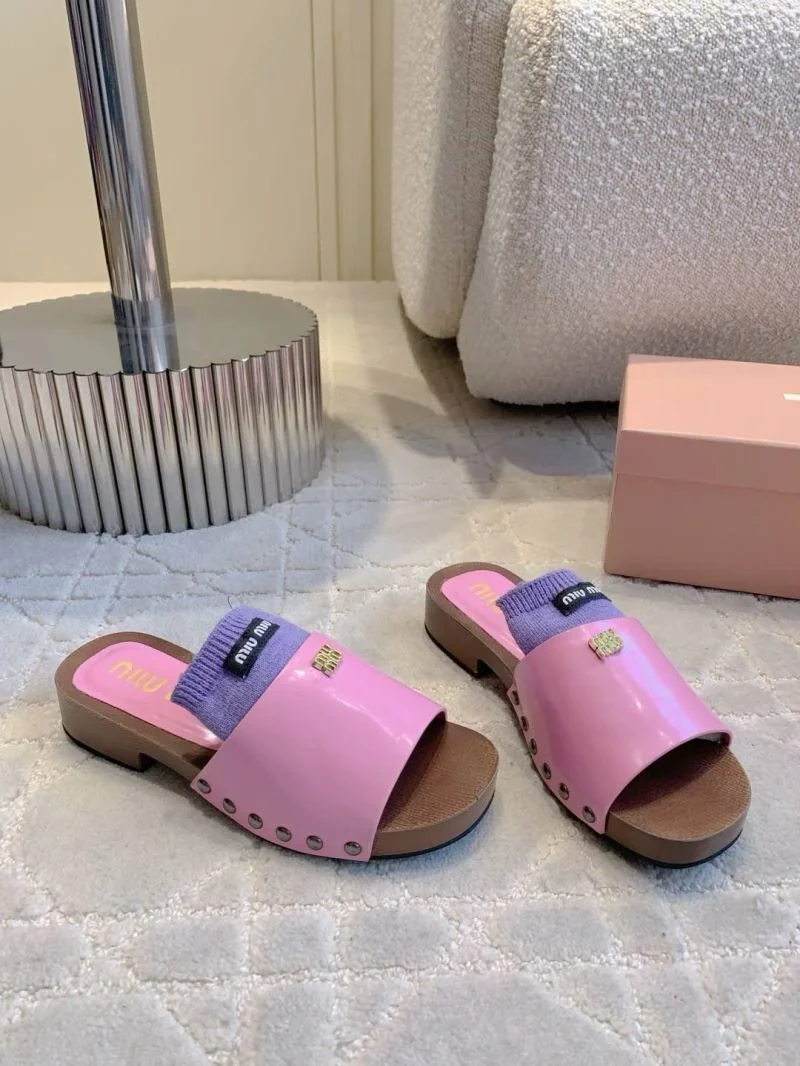 RelaxedFit Miu Miu Sandals 15489