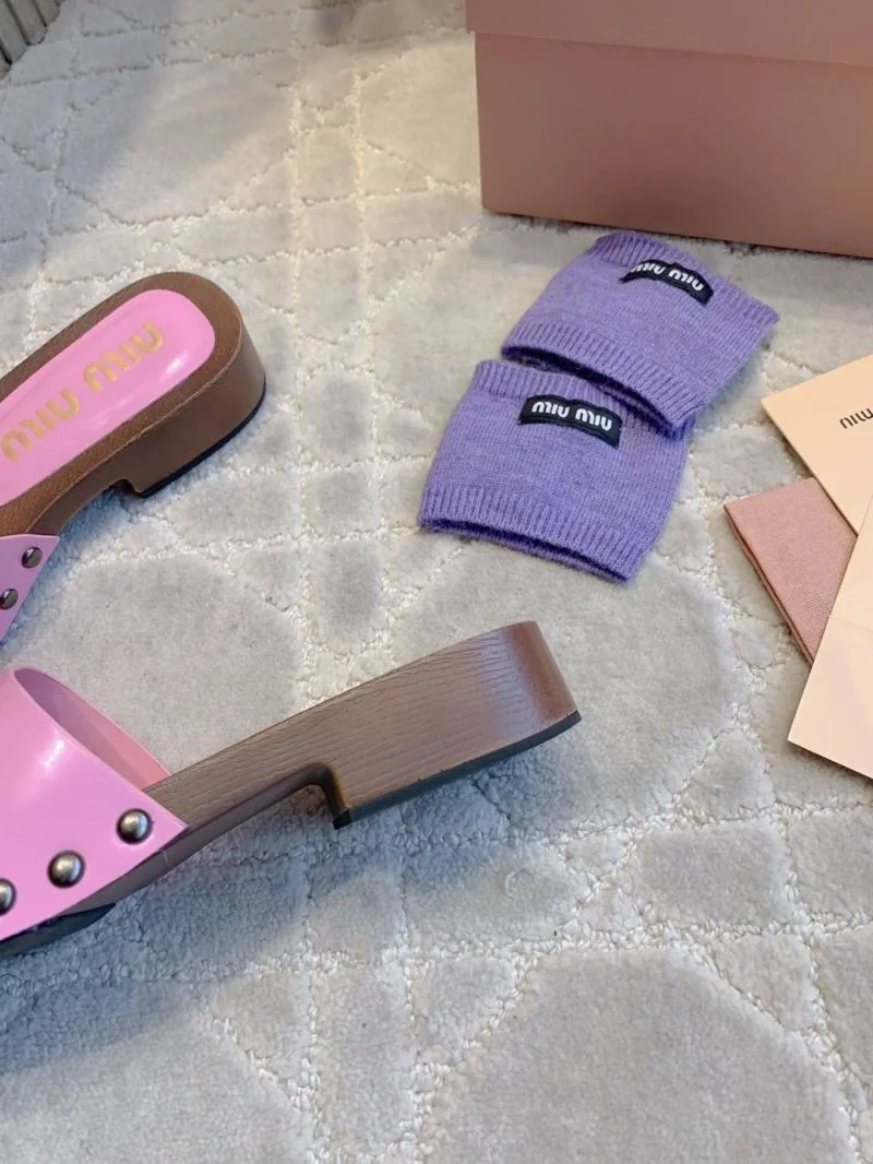 RelaxedFit Miu Miu Sandals 15489