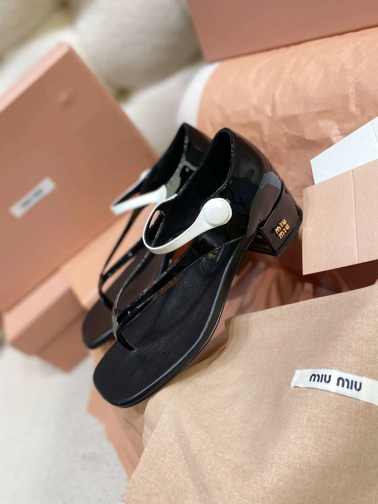 Miu Miu Sandals TimelessDesign 6132