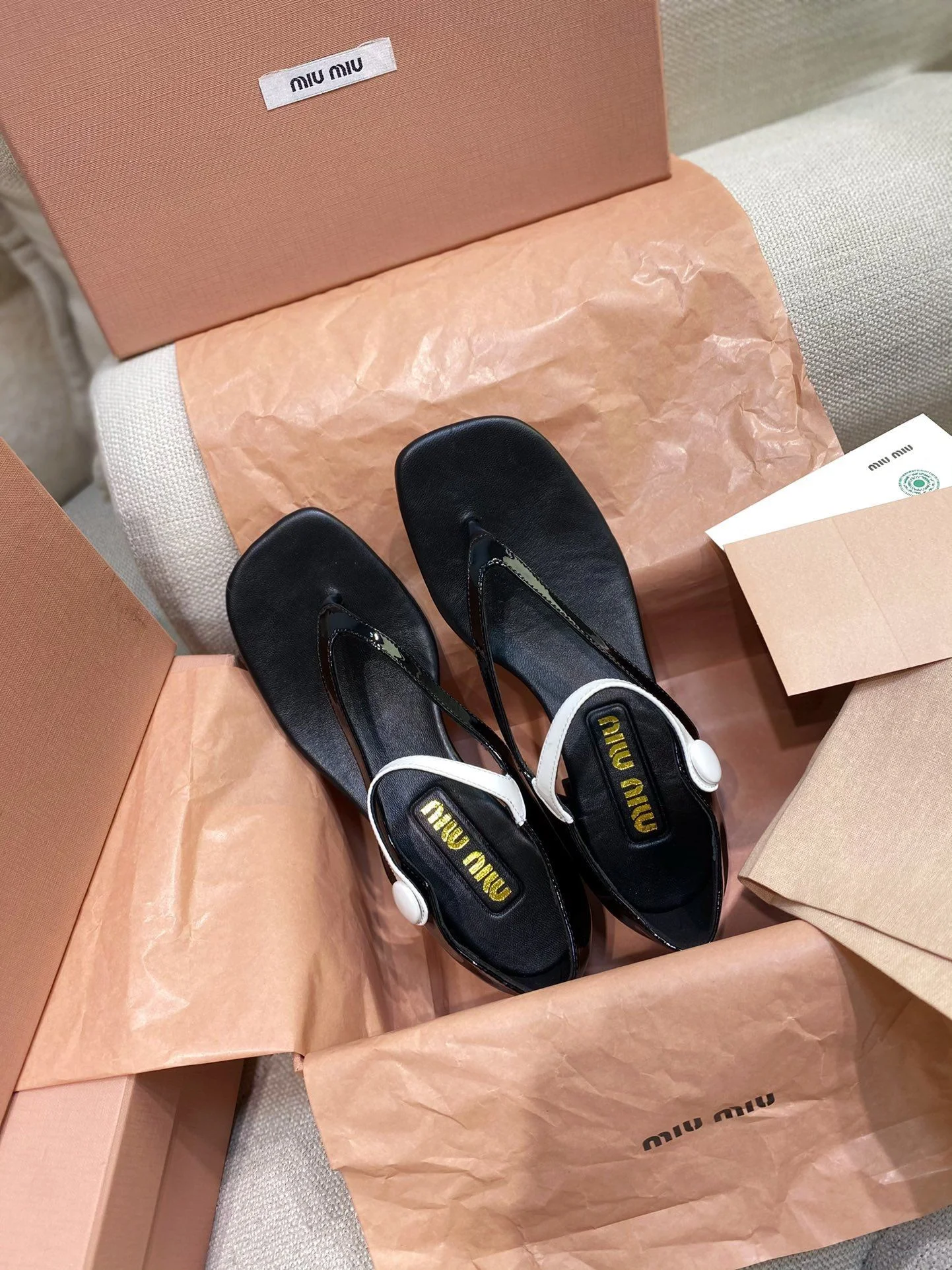 Miu Miu Sandals TimelessDesign 6132