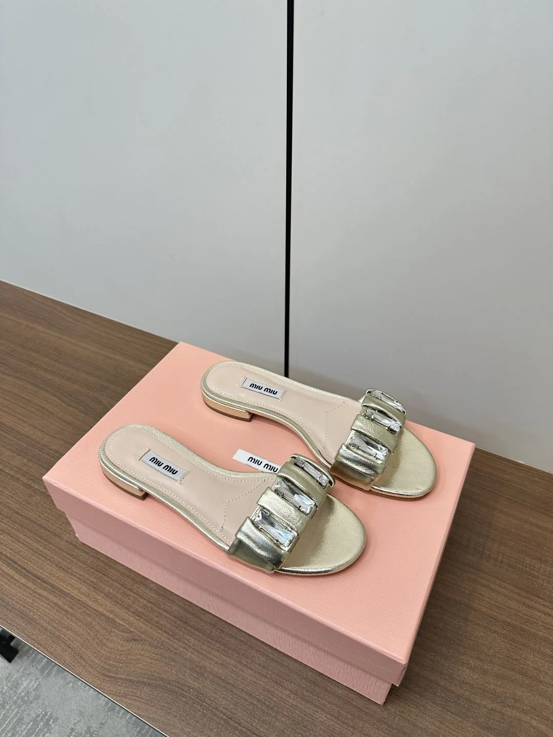 Miu Miu Sandals Attractive 6128