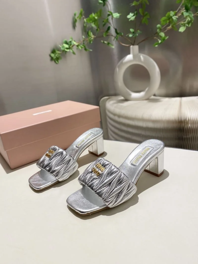 Miu Miu Sandals Contemporary 6172
