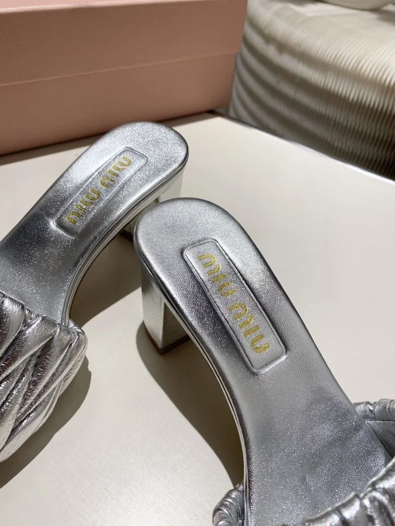 Miu Miu Sandals Contemporary 6172
