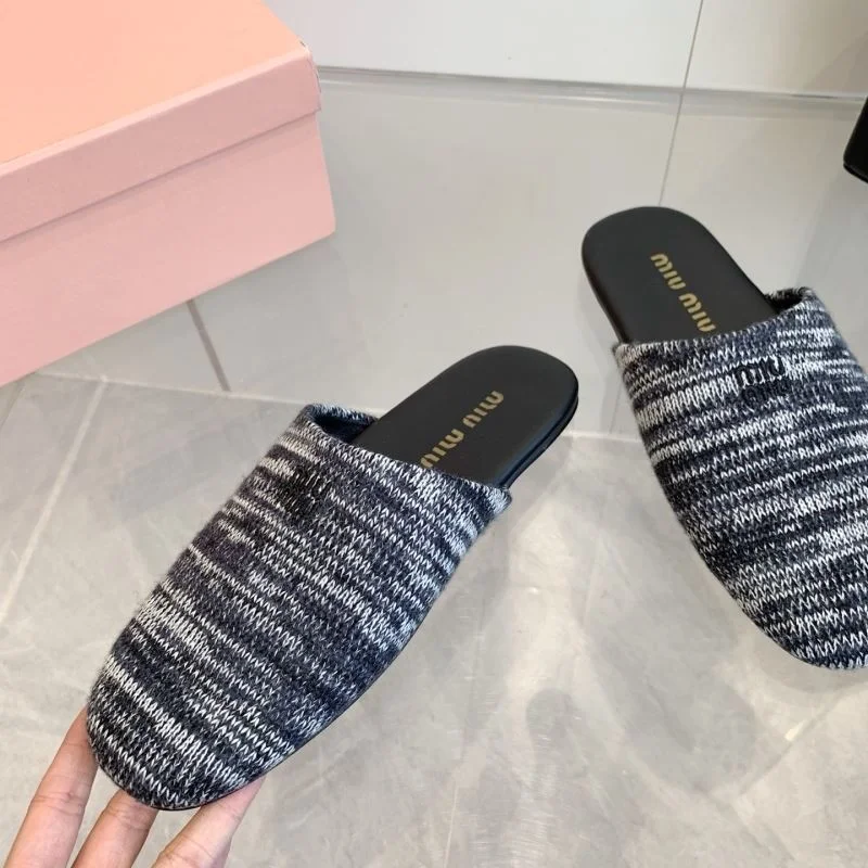 Miu Miu Sandals Breathable 6161