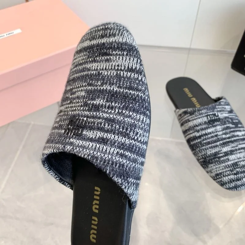 Miu Miu Sandals Breathable 6161