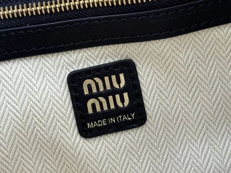 Flexible Miu Miu Satchel Bags 49104