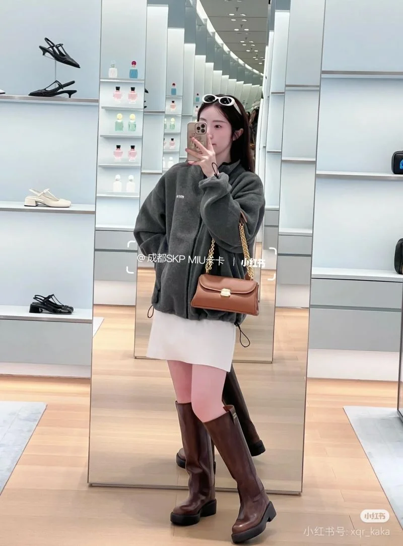 Comfortable Miu Miu Satchel Bags 43557
