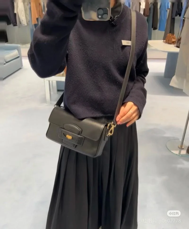 Tailored Miu Miu Satchel Bags 43548