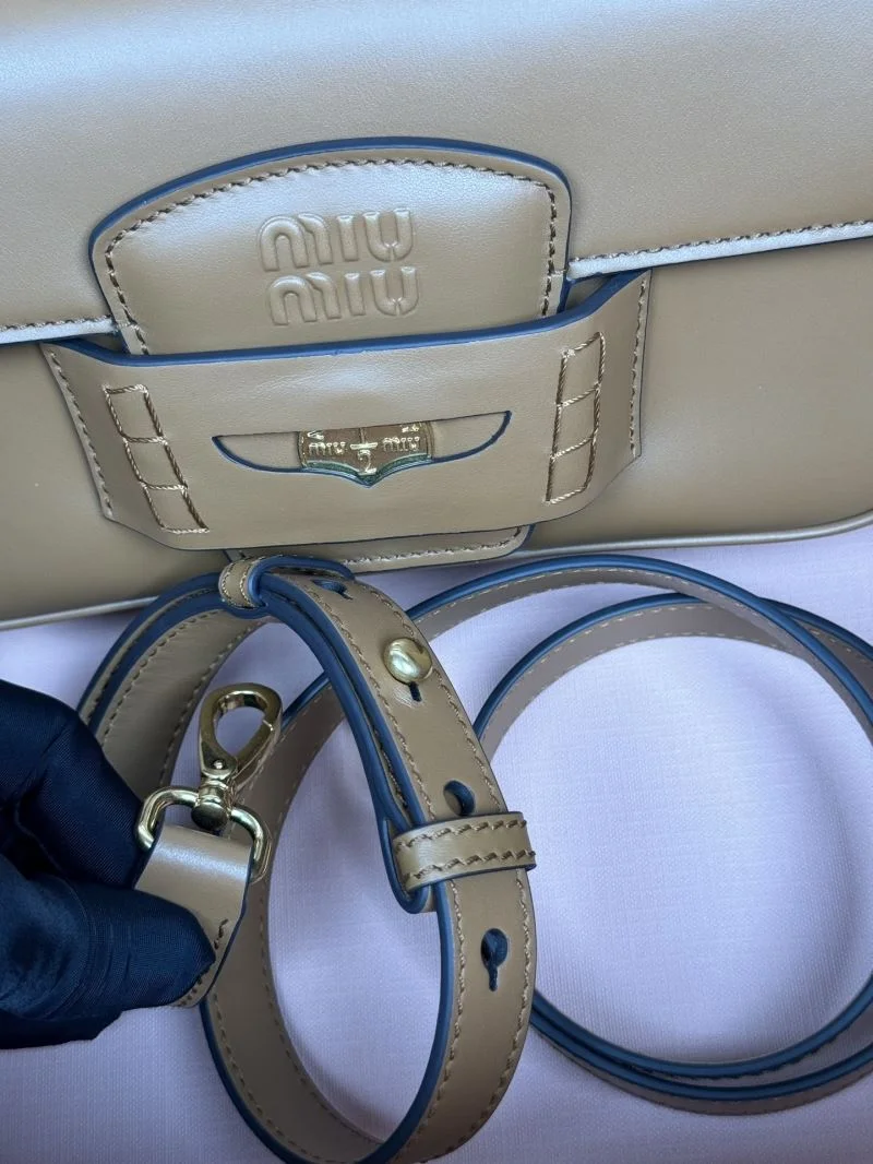 Miu Miu Satchel bags Durable 56033