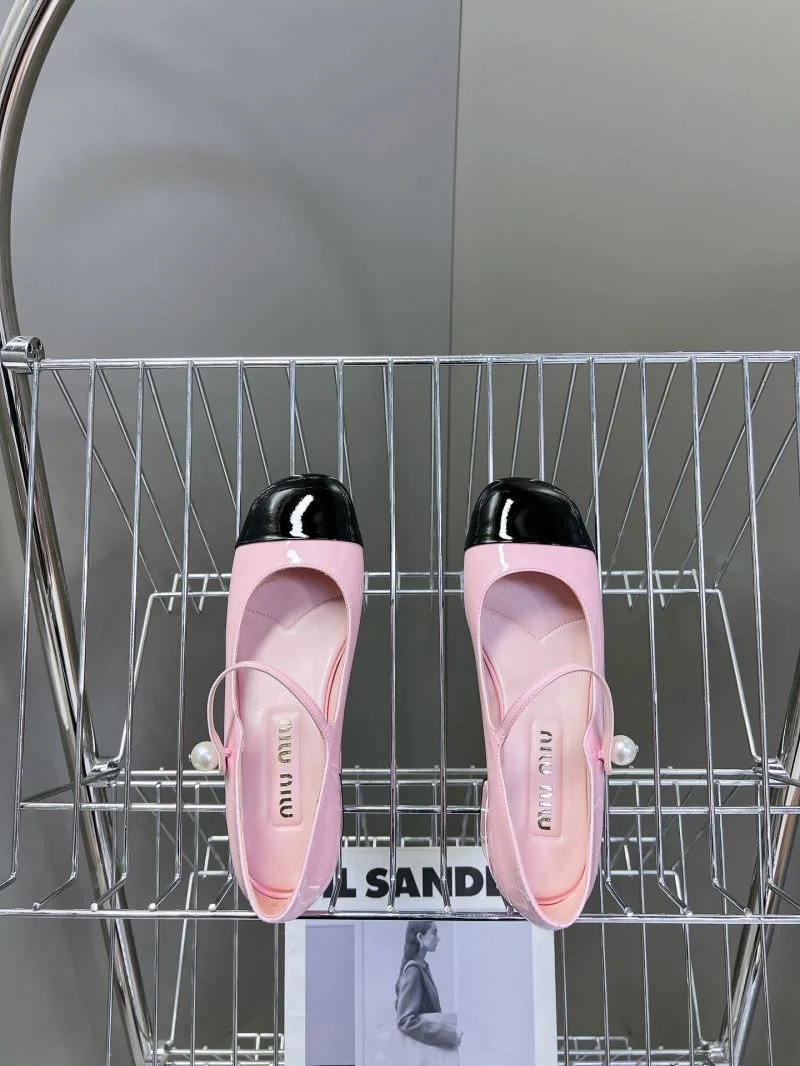 Efficient Miu Miu Shoes 7675